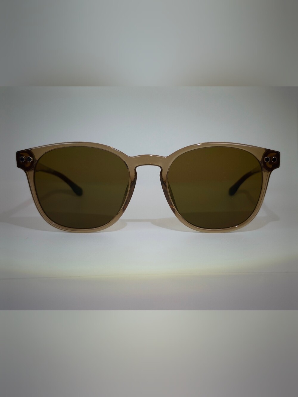 Pep. Round Hybrid Women's Frame. Made To Be Lightweight.
